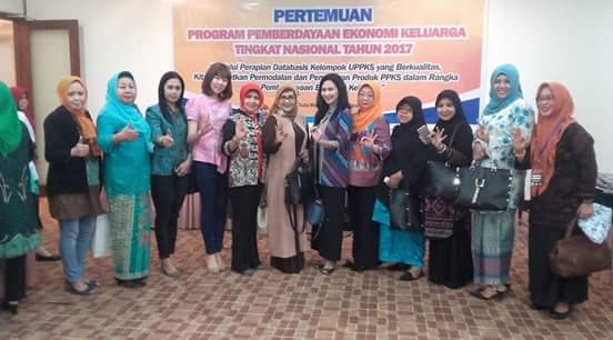 Srikandi DPRD Kota Tanjungpinang Hadir Dan Beri Dukungan Untuk AKU Kepri di Rakernas Makassar