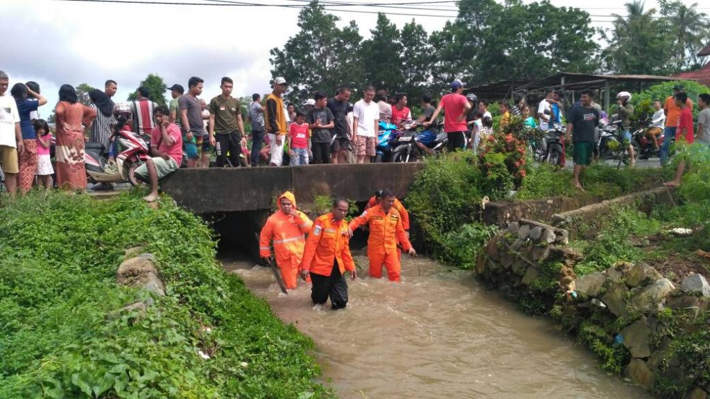 Pencarian Aria, Bocah Yang Hanyut Diparit Kembali Dilanjutkan
