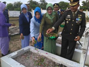 Dandim 0318 Natuna Pimpin Upacara Ziarah Makam Pahlawan