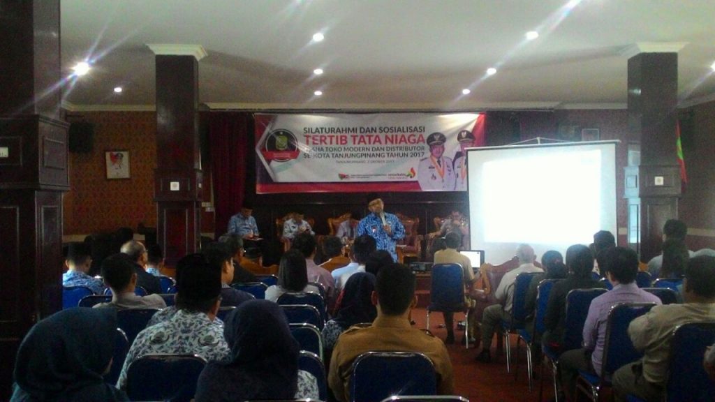 Disperdagin Sosialisasikan Tertib Tata Niaga Usaha