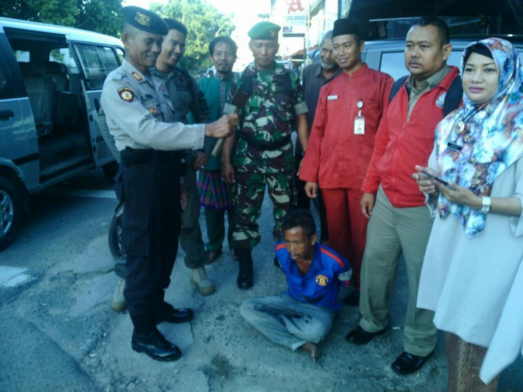 Setelah Diperintah Wako, Usman Baru Diamankan Bersama Kapaknya