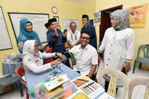 Bupati Bintan Kunjungi Posyandu Lansia Nusa Indah, Kampung Pisang