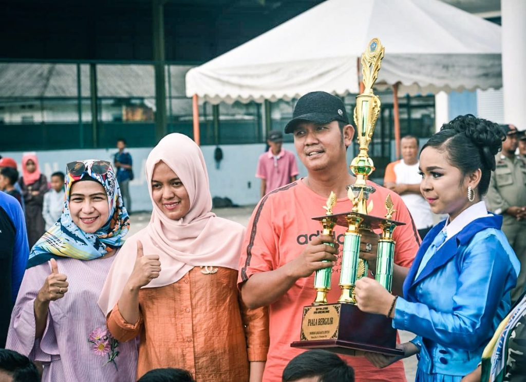 SMP Negeri 2 Bintan Juara Umum  Marching Band Championship