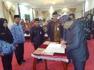 Bupati Lingga Lantik 90 Pejabat Tinggi Pratama Administrator, ini Harapannya?