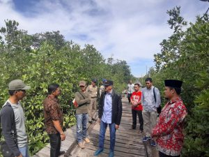 Akhir Pekan, Bupati Natuna Tinjau  dan Sapa Masyarakat