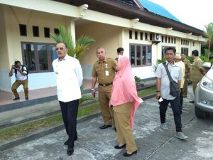 Bupati Natuna Tinjau Pelaksanaan UNBK