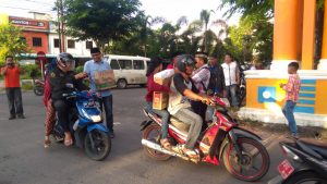 Penyandang Disabilitas Gandeng SMSI Bagi-bagi Takjil