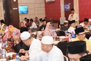Wagub Buka Puasa Bersama Pengurus LAM Kepri