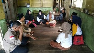 Jum’at Berbagi Hi-Melaya Kecamatan Lingga Sasar Kaum Duafa