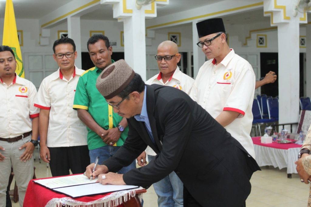 Ketua KONI Dilantik, Sekda Lingga Harapkan Olah Raga Daerah Lebih Maju