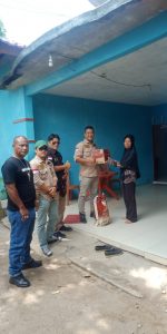 Tinjau Panti Jompo Tuah Bunda, Hi-Melaya Lingga Serahkan Bantuan