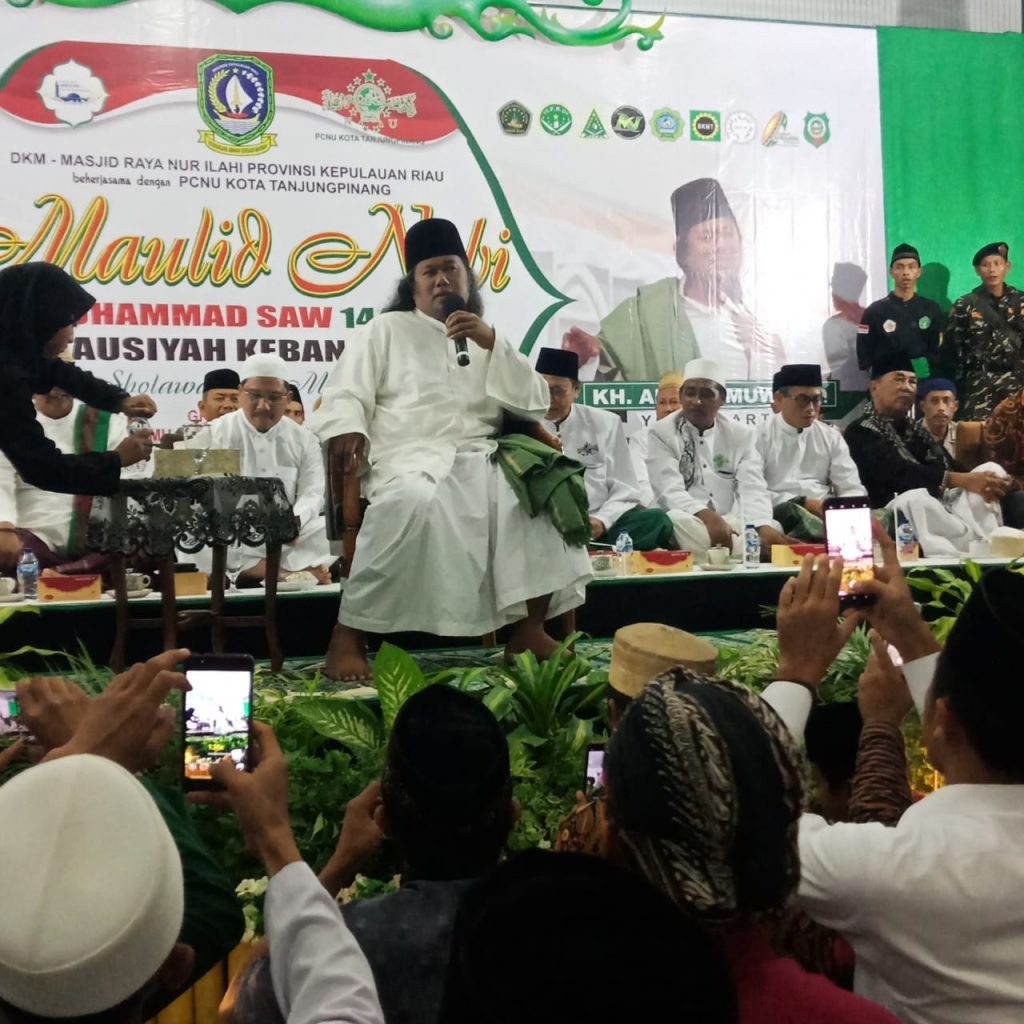 Peringatan Maulid Nabi Oleh Pemprov, Hadirkan KH Gus Maufik