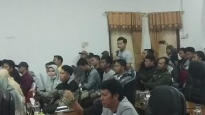 Informasi Daerah Karantina, Warga Datangi Kantor DPRD Natuna Tengah Malam