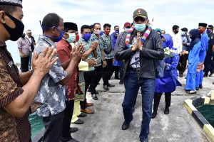 Bupati Natuna Tinjau Wilayah Persiapan Pemekaran Kecamatan Desa Pulau Panjang