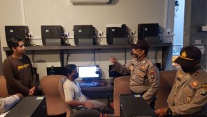 Pemilik Warnet Turut Mendapat Pembinaan Dari Petugas Polres