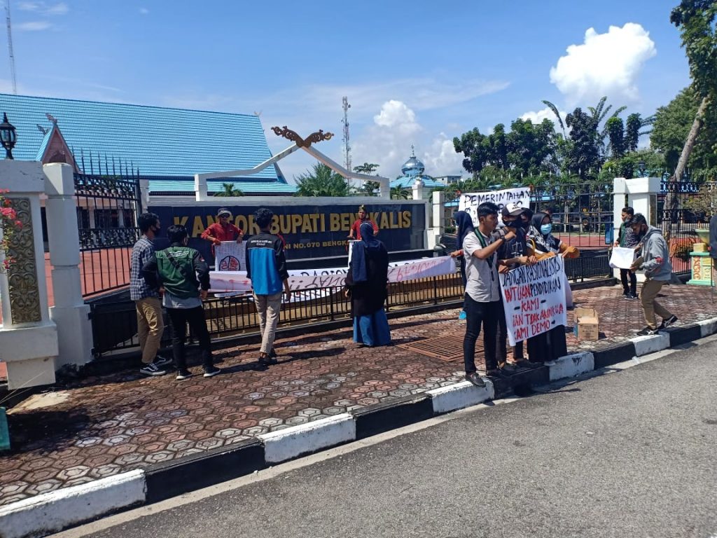 Aksi Demo, Mahasiswa Pertanyakan Perioritas Pendidikan di Kabupaten Bengkalis