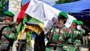 Wakil Bupati Buton Tengah Dimakamkan Dengan Upacara Kemiliteran