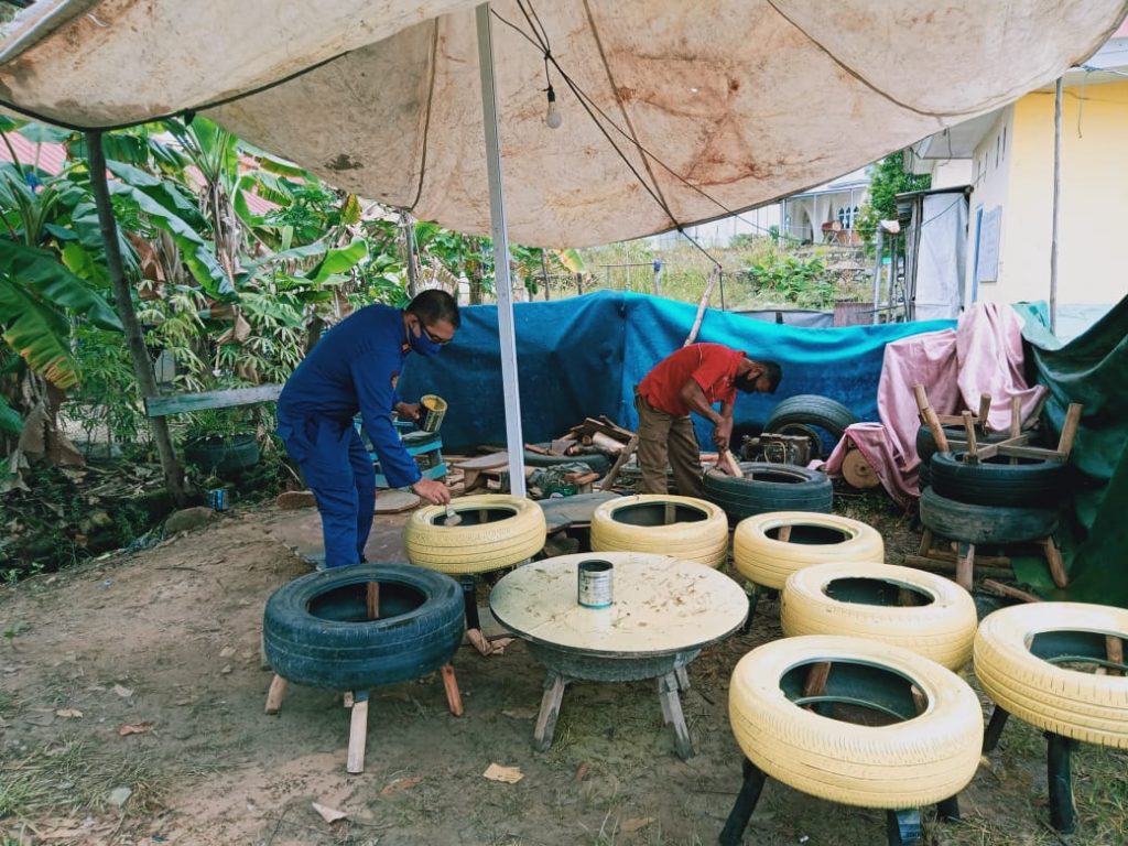 Dibina Polairud, Kelompok Nelayan Ini Hasilkan Uang Dari Ban Bekas