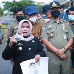 Serahkan Kartu Kendali Gas 3 Kg, Rahma Ajak Awasi