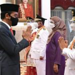 Ucapkan Selamat Sebagai Gubernur Kepri, Joko Widodo Sempat Berbincang Dengan Ansar