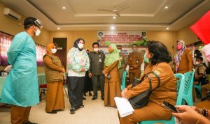 Rahma dan Marlin Tinjau Pelaksanaan Vaksinasi Guru
