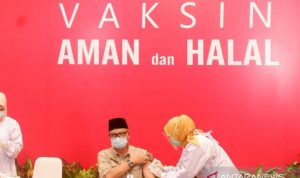 Door to door, Warga Pesisir Tanjung Riau Disisir Untuk Vaksinasi
