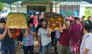 Pasutri Korban Meninggal Ditabrak Avanza, Dimakamkan di Desa Jangkang