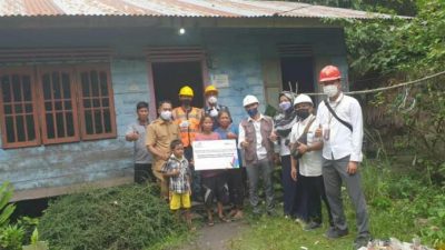 Program CSR, 30 Unit Rumah Masyarakat Suku Akit Dapat Bantuan Listrik Dari PT.PLN Unit Bengkalis