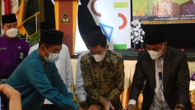 Jalin Kerjasama Dibidang Teknologi, Umrah Siap Membantu SMP Sains Salahuddin Wahid