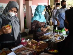 Kunjungi Bazar PDC Hipmikimdo, Dewi Kumalasari Inginkan Produk UMKM yang Berkhualitas