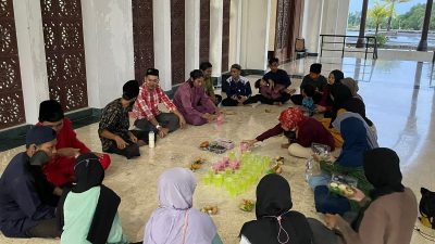 PMI Natuna, KSR dan PMR buka bersama di Masjid Agung