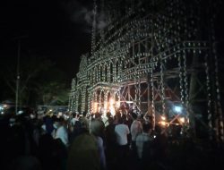 Disaksikan Masyarakat, Bupati Bengkalis Buka dan Resmikan Lampu Colok Malam 27 Likur