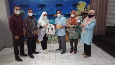 Lingga Jalin kerjasama dalam pengolahan rumput laut bersama FPIK IPB – IPB University