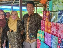 Didukung Oleh Gentong, Corak Batik Padi Emas Terjual Sepuluh Kain