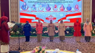 Pengukuhan Bunda Literasi Provinsi dan Kabupaten/Kota se Kepri, Hafiza Turut Dikukuhkan