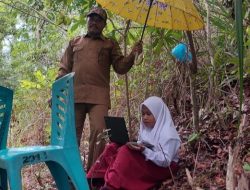 Meski Hujan di Tengah Hutan, Para Pelajar Tetap Semangat Mengikuti Ujian ANBK