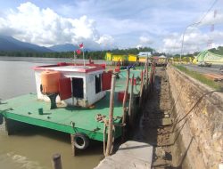 Diduga Tongkang BBM PT.SSS Tidak Memiliki Izin Tambat Tali di Pelabuhan Tanjung Buton