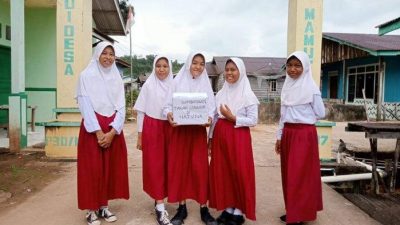 Lakukan Galang Dana Untuk Korban Longsor di Serasan, Ini Yang Lakukan Siswa SDN 003