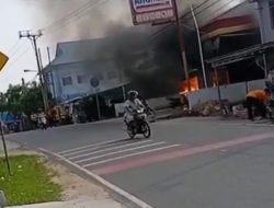 Ruko Alfamart Tanjung Uban Terbakar, Dipastikan Tidak Ada Korban Jiwa