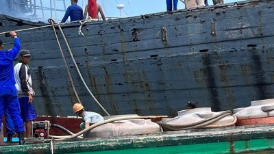 KM Batam Baroe Yang Terbakar Diduga Berasal Dari Api Dupa Sembahyang