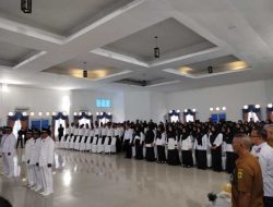 Bupati Lingga Serahkan 151 SK Guru PPPK
