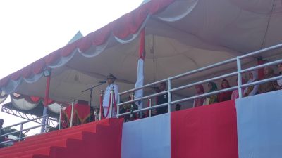 Upacara Penurunan Bendera Merah Putih Sukses, Wakil Bupati Lingga Inspektur Upacara