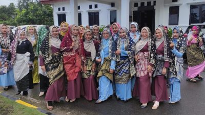 Tudong Manto Raih Rekor Muri dan Haki di Pawai HUT Lingga Ke-20