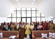 Peluncuran Bimtek Pangan Olahan, Hafizha Rahmadhani Puji Inovasi Produk IKM Bintan
