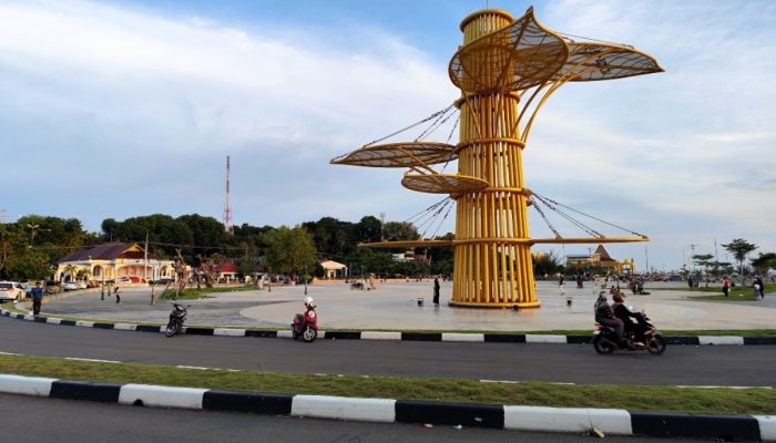 Tanjungpinang: Menyusuri Keindahan Ikon Baru Tugu Sirih dan Pesona Wisata Kuliner yang Menggoda