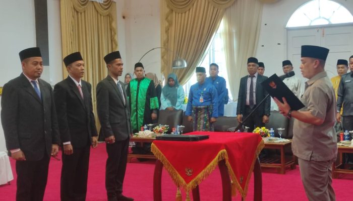 Bupati Lingga Lantik Dewan Pengawas RBTM Periode 2024-2029