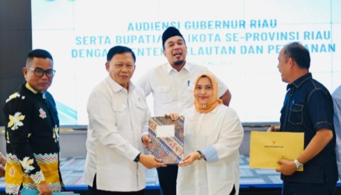 Perkuat Sektor Kelautan Perikanan, Bupati Bengkalis Temui Wamen KKP RI