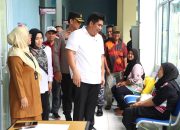 Roby Pantau Layanan Kesehatan dan Temui Anak-anak Khitanan Massal di Tambelan