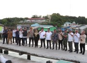 Roby Tinjau Infrastruktur Prioritas di Tambelan: Jalan Lingkar Laut Rusak Parah, Jamban Lansia Didesain Ulang