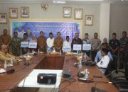 Skala Prioritas, Aneng Dan Raja Bayu Salurkan Bantuan Sosial ke Penjaga Rumah Ibadah Serta Lansia